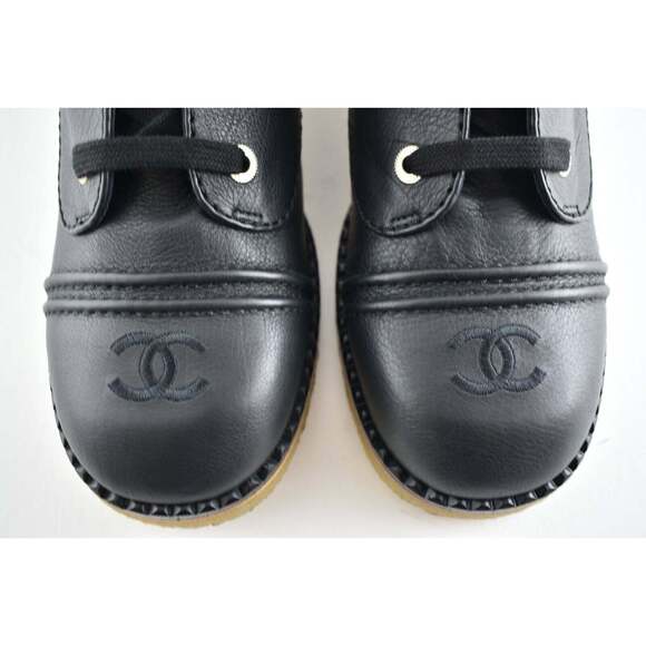 Chanel 20P Black Calfskin Leather CC Combat Lace Up Biker Ankle Short Boots 38 - Picture 5 of 9